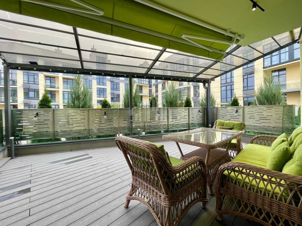 Продажа 2-комнатной квартиры 70 м², Богатырская ул., 32