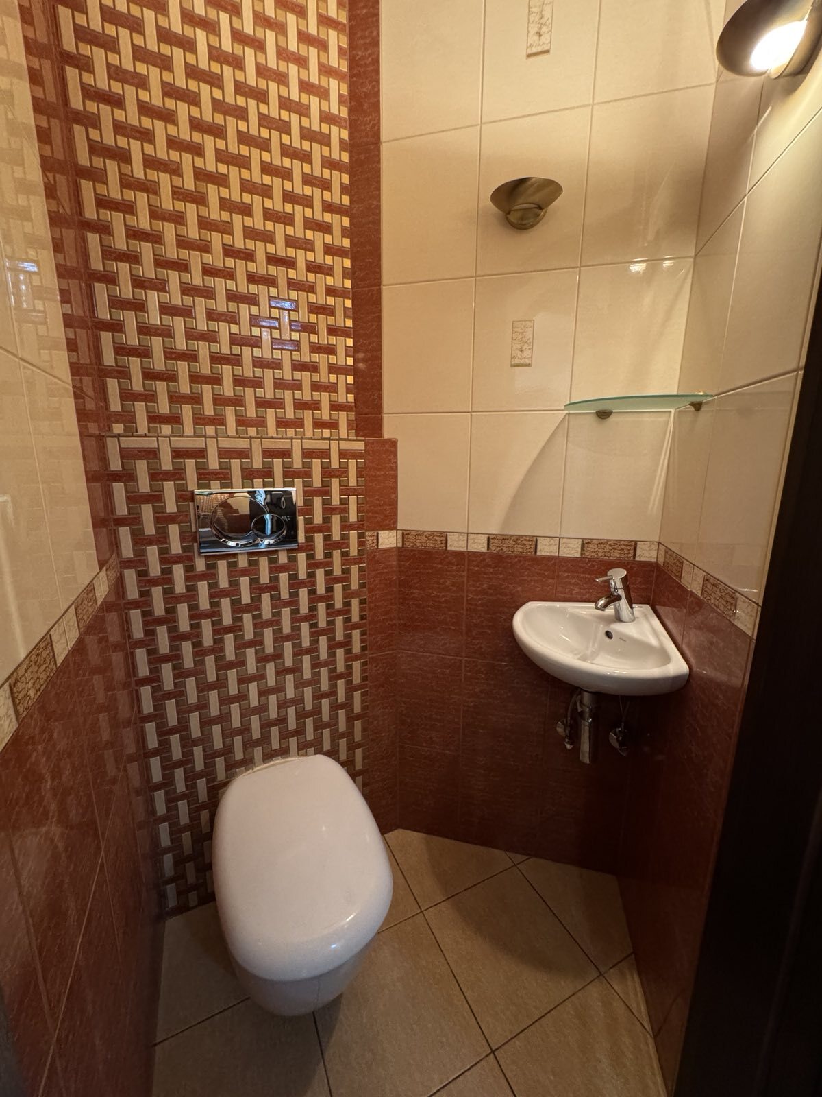 Продаж 4-кімнатної квартири 101 м², Незалежної України вул.