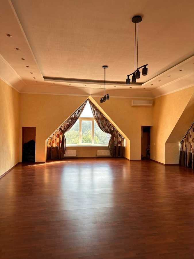 Продаж будинку 340 м², Пластовська вул.