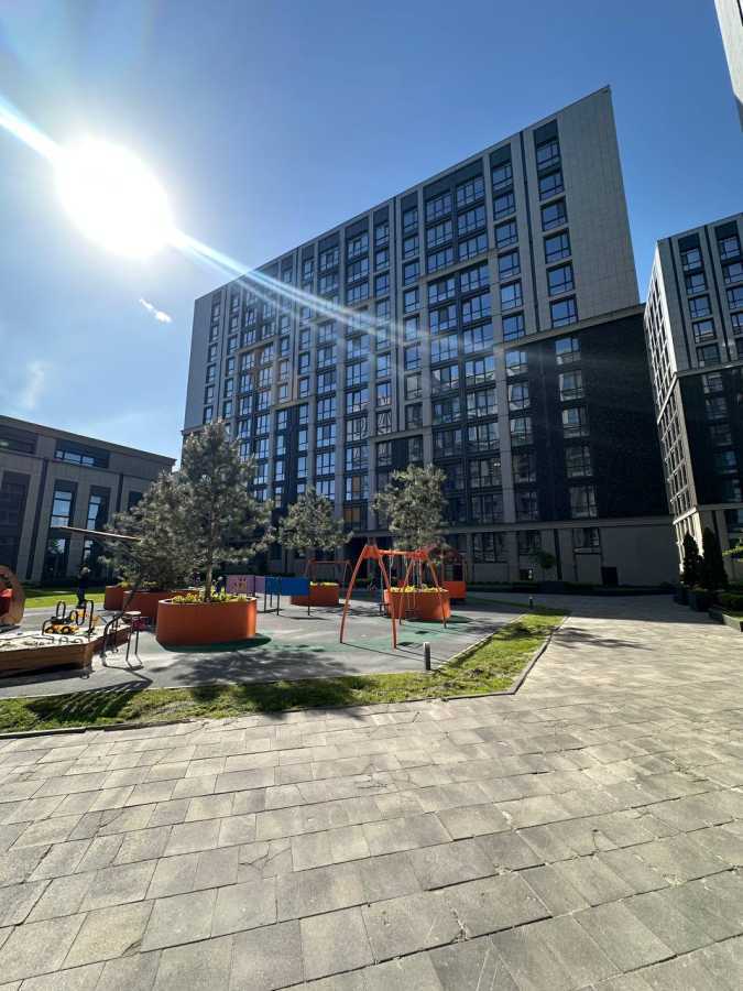 Продажа 3-комнатной квартиры 70 м², Короленко пер., 22А