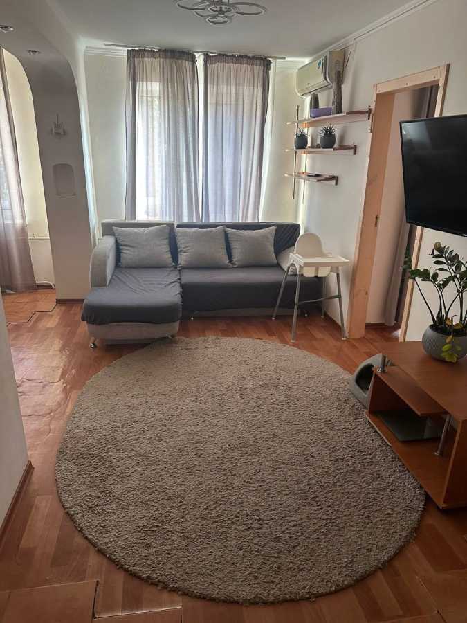 Продаж 2-кімнатної квартири 44 м², Набережна Перемоги вул., 106