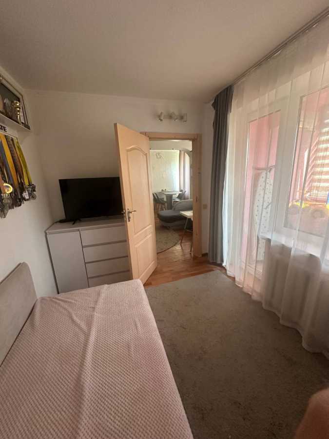 Продаж 2-кімнатної квартири 44 м², Набережна Перемоги вул., 106