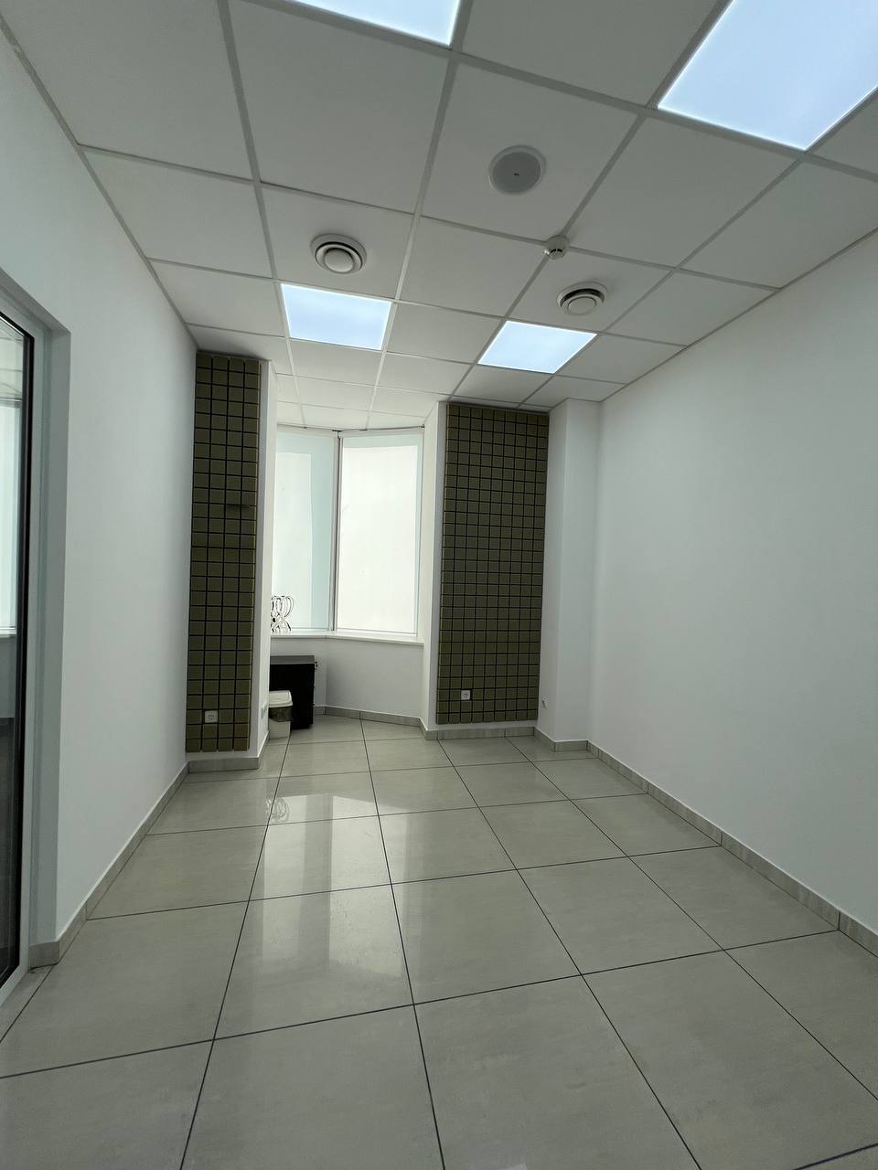 Оренда комерції 412 м², Січових Стрільців вул., 4Д