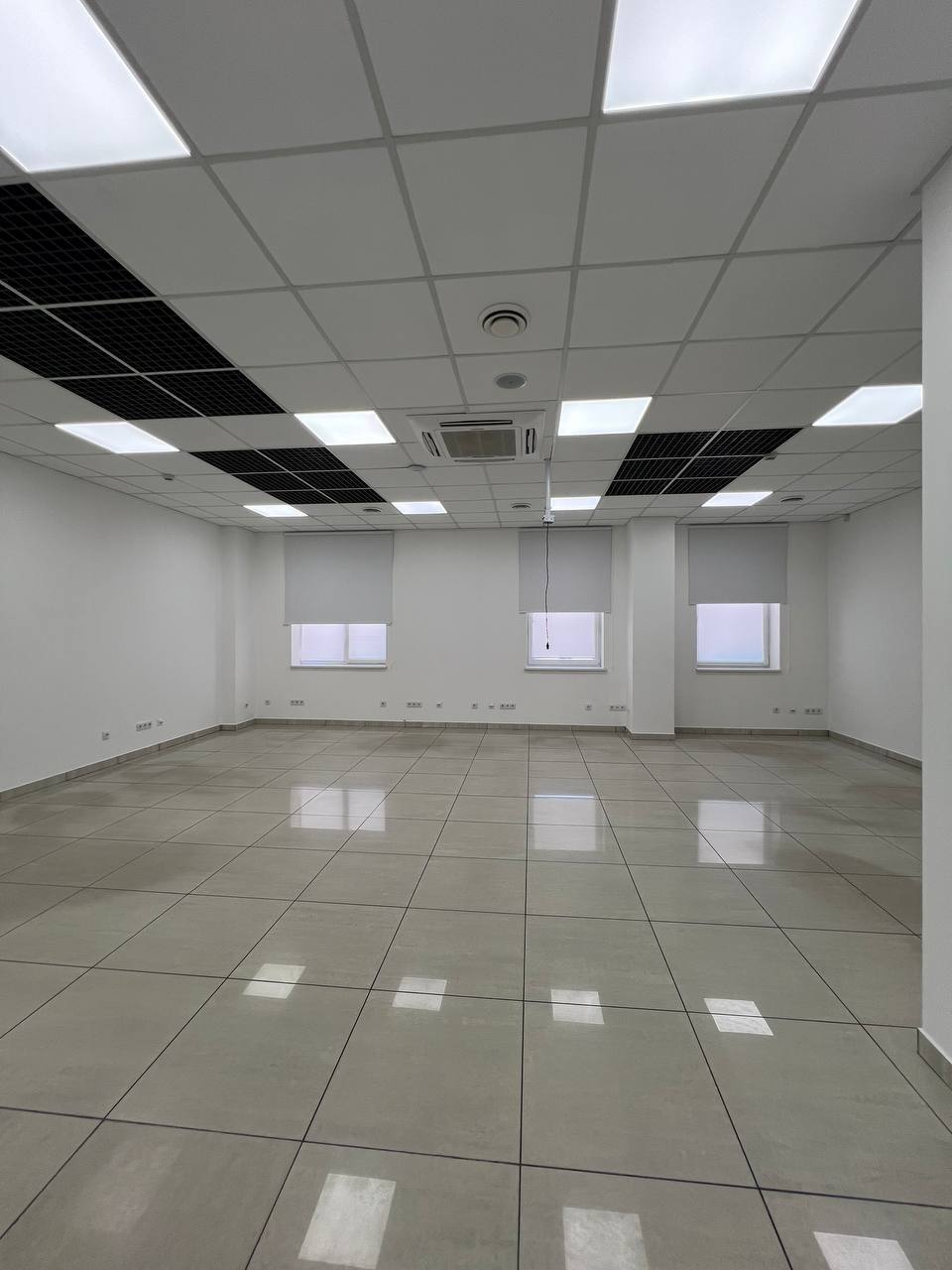 Оренда комерції 412 м², Січових Стрільців вул., 4Д