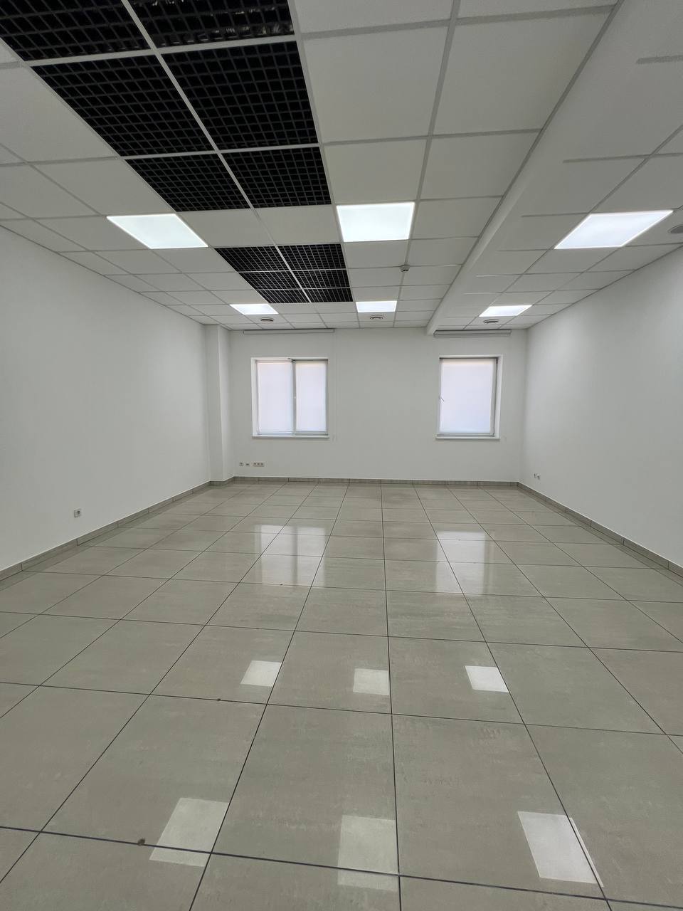 Оренда комерції 412 м², Січових Стрільців вул., 4Д