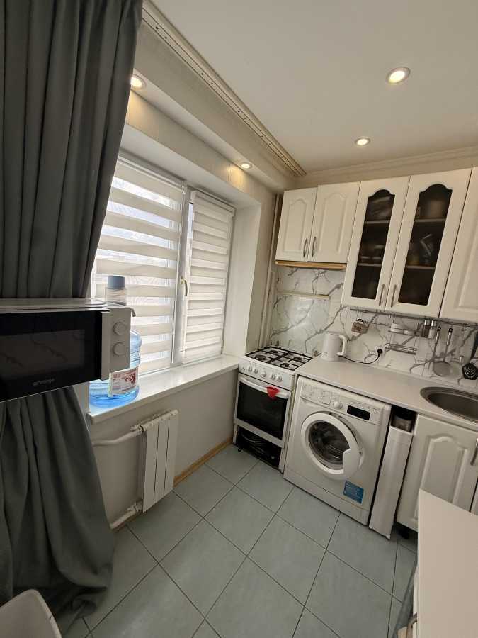 Оренда 3-кімнатної квартири 60 м², Івана Миколайчука вул., 3/1