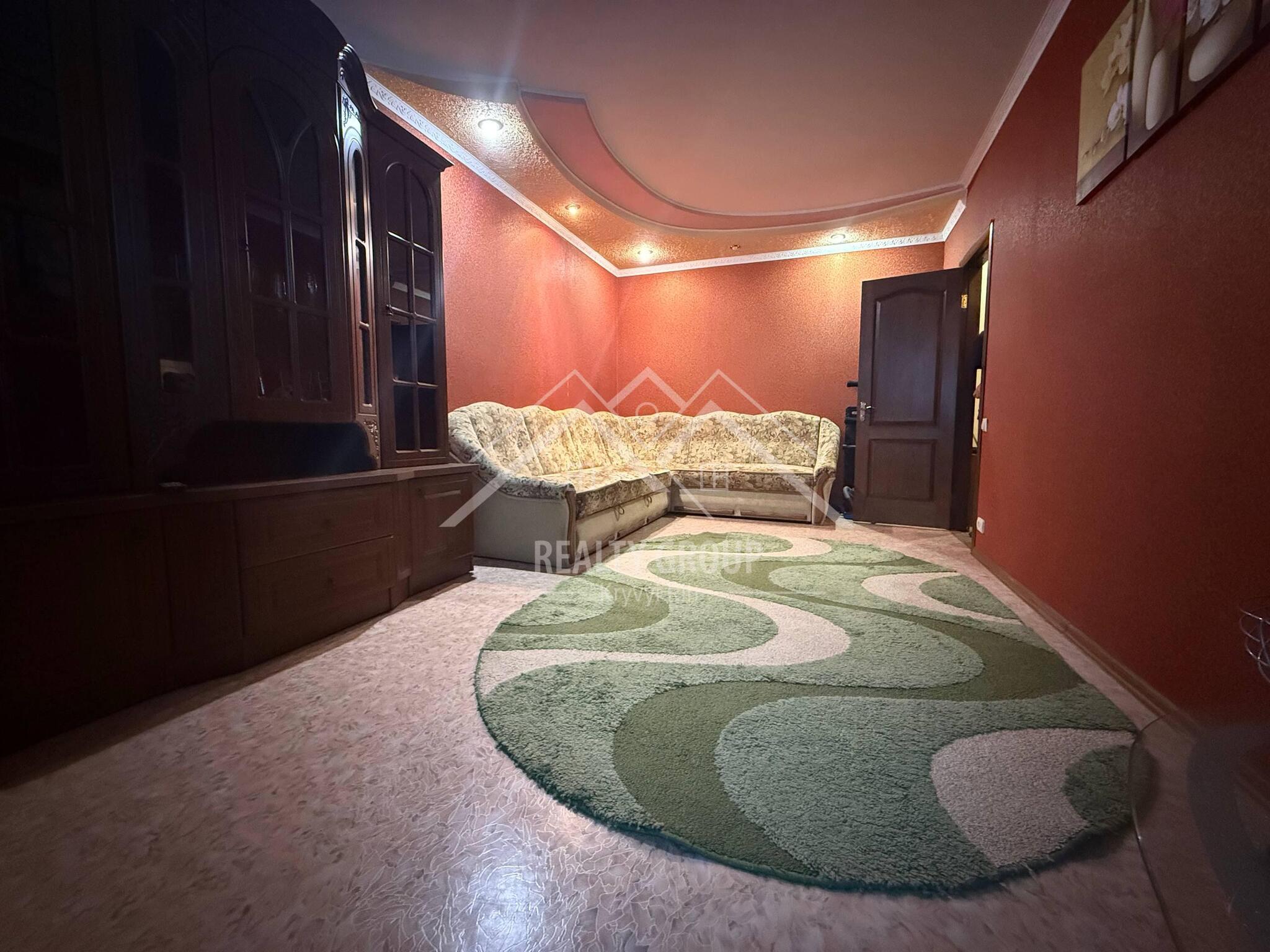 Оренда 2-кімнатної квартири 58 м², Індустріальна вул.