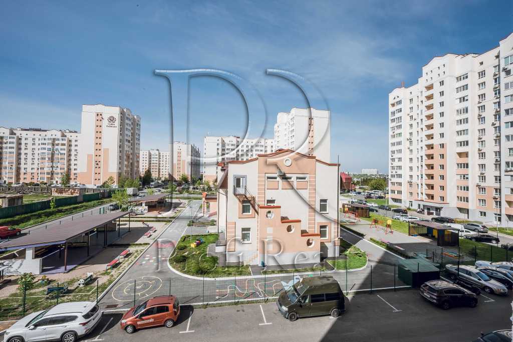 Продаж 2-кімнатної квартири 62 м², Чубинського вул., 8А