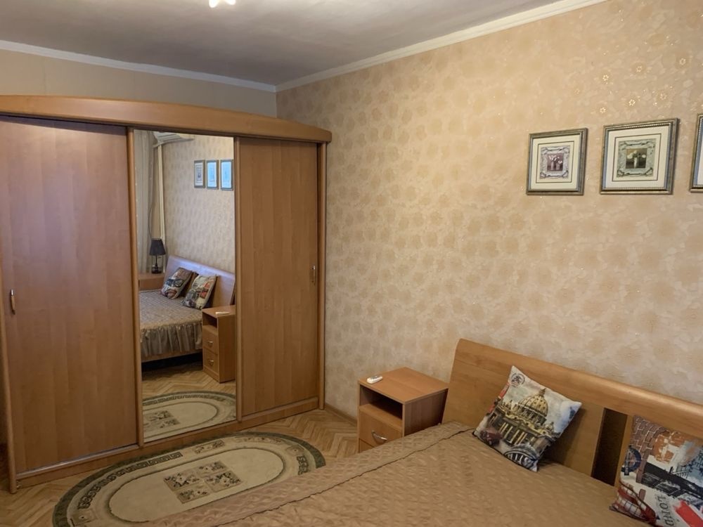 Продажа 2-комнатной квартиры 54 м², Терещенковская ул.