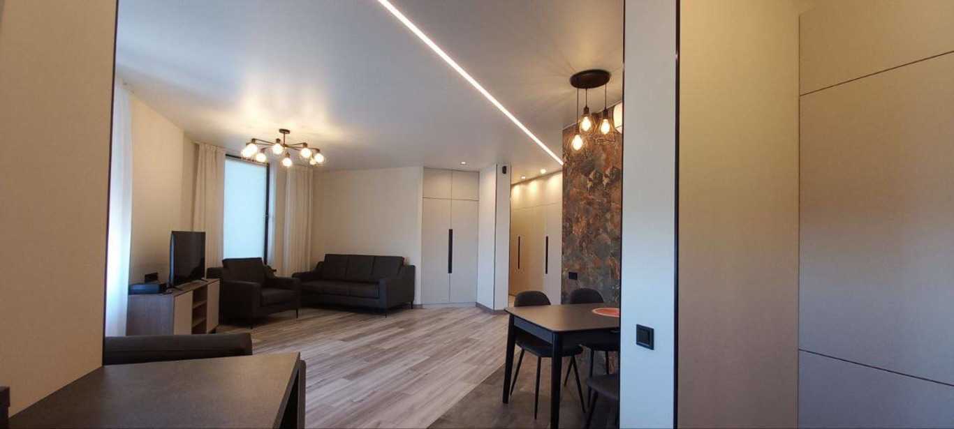 Продажа 2-комнатной квартиры 66 м², Берестейский, 67