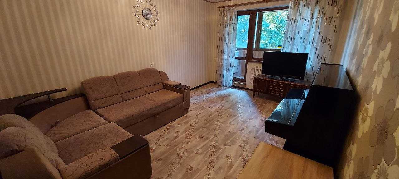 Продажа 3-комнатной квартиры 72 м², Балакирева ул., 50