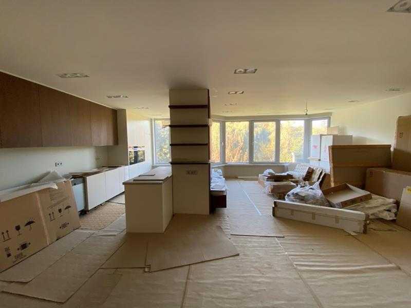 Продажа 3-комнатной квартиры 131.5 м², Парковая ул., 2/2