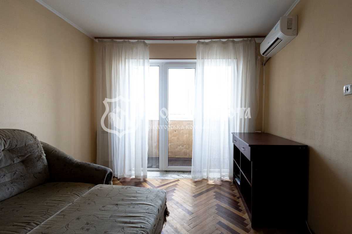 Продаж 2-кімнатної квартири 44.5 м², Соборності просп., 9