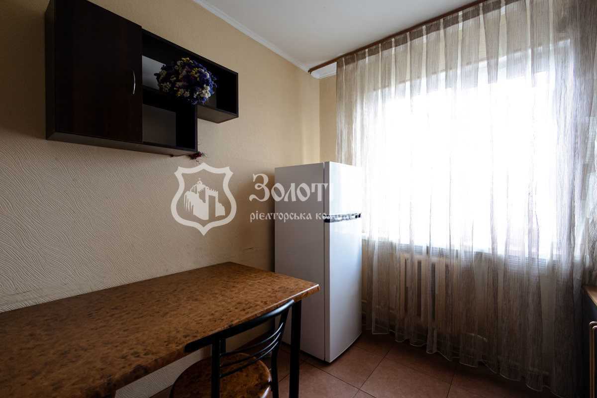 Продаж 2-кімнатної квартири 44.5 м², Соборності просп., 9