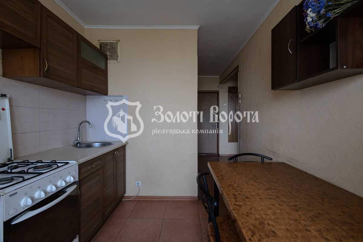 Продаж 2-кімнатної квартири 44.5 м², Соборності просп., 9