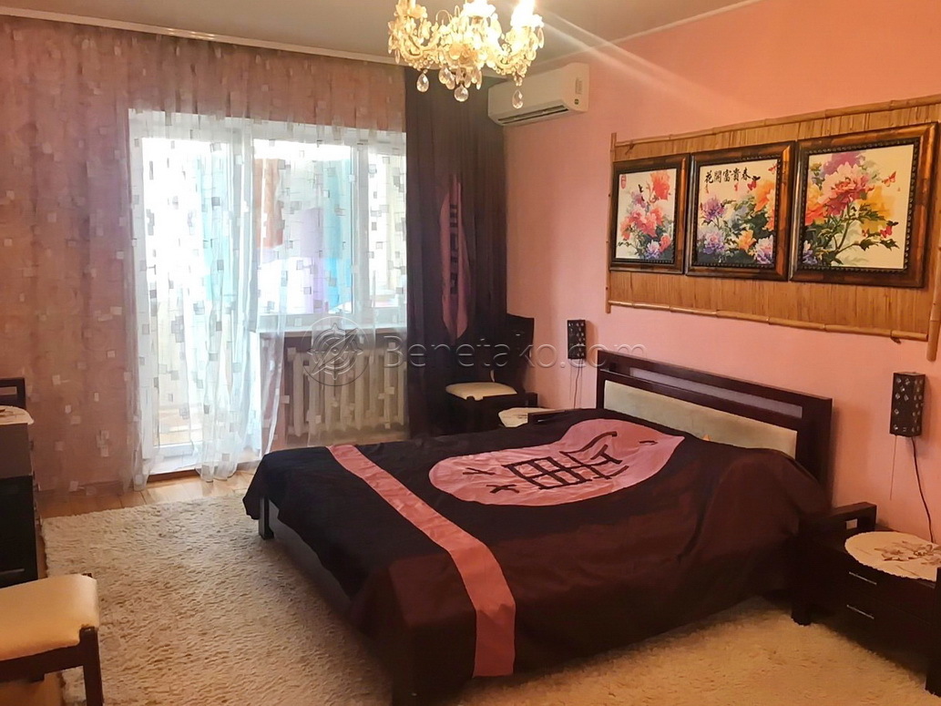 Продаж 3-кімнатної квартири 136 м², Армійська вул., 23
