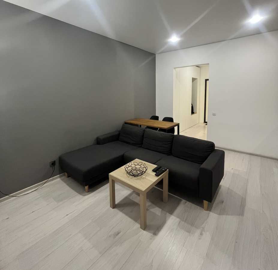 Аренда 1-комнатной квартиры 37 м², Михаила Максимовича ул., 26