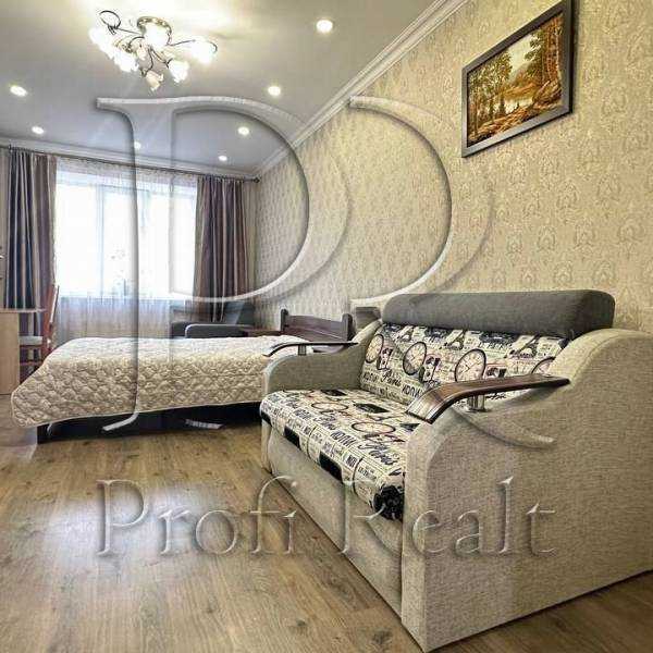 Продаж 1-кімнатної квартири 44 м², Чубинського вул., 4