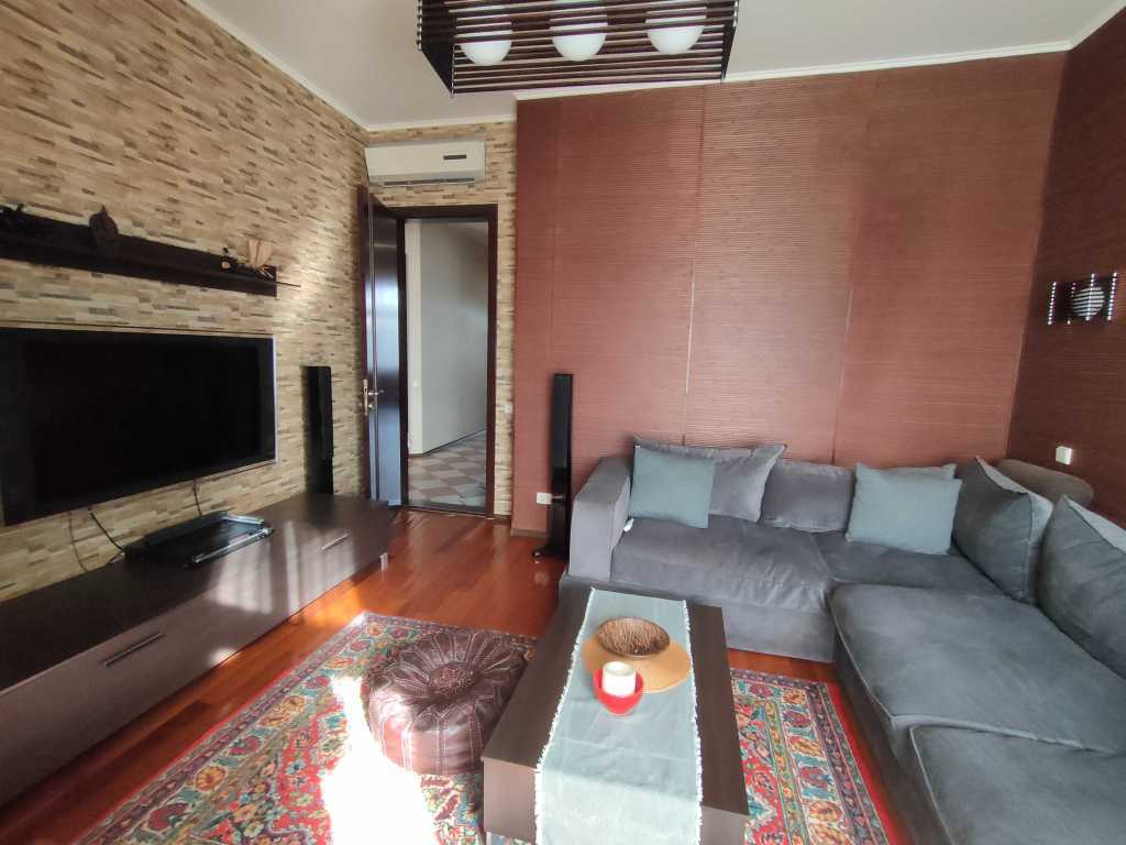 Оренда 3-кімнатної квартири 86 м², Володимирська вул., 49А