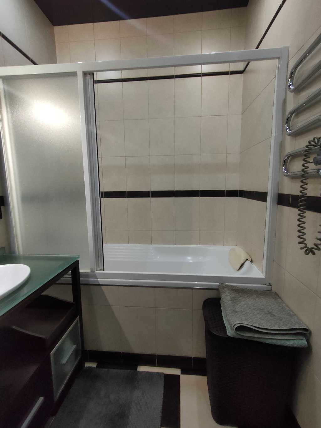 Оренда 3-кімнатної квартири 86 м², Володимирська вул., 49А