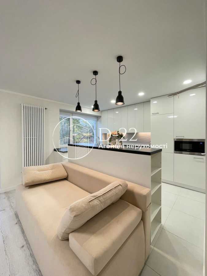 Продаж 2-кімнатної квартири 60.6 м², Глібова вул., 7