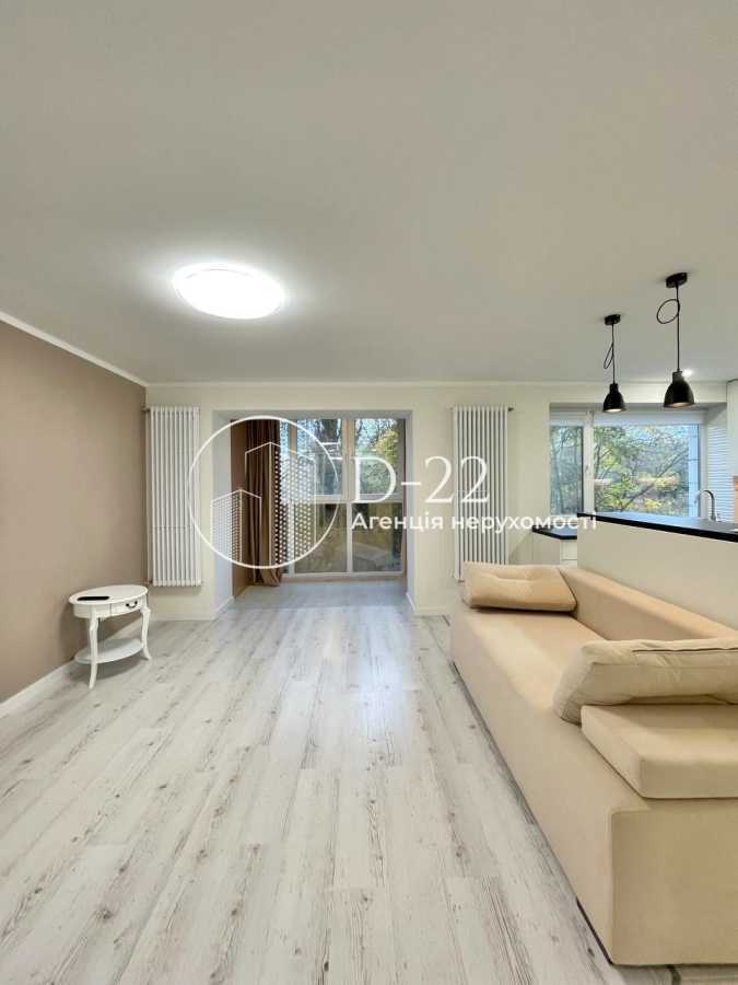 Продаж 2-кімнатної квартири 60.6 м², Глібова вул., 7