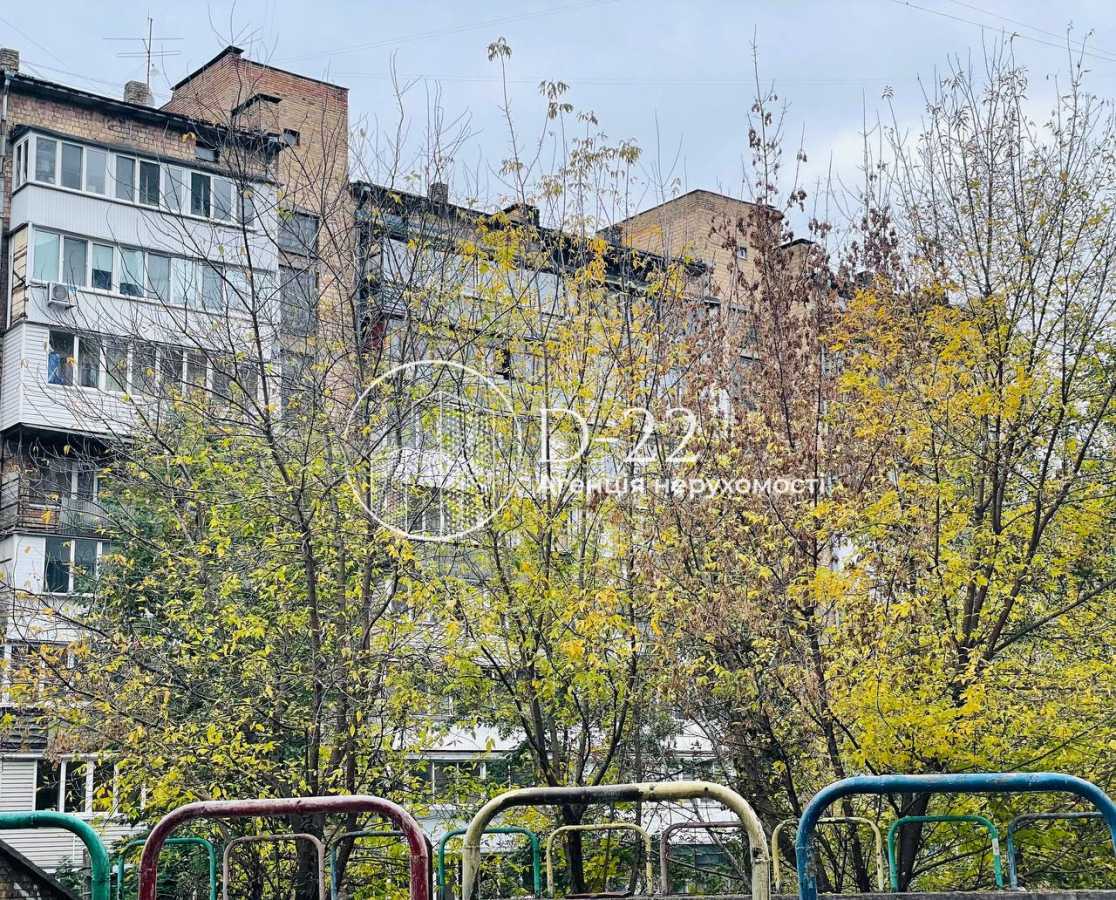 Продаж 2-кімнатної квартири 60.6 м², Глібова вул., 7