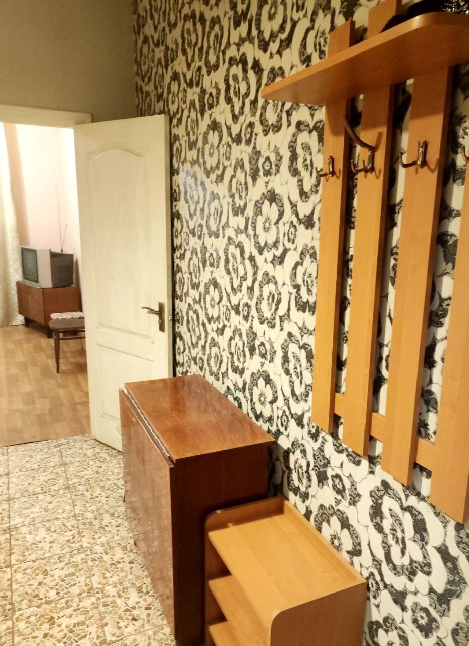 Оренда 1-кімнатної квартири 34 м², Кропивницкого вул.