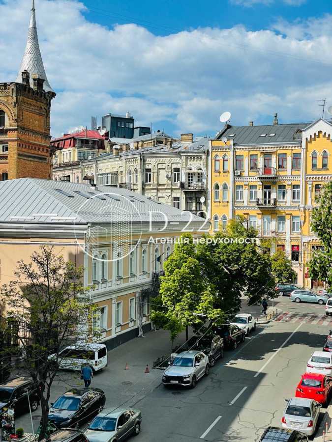 Продаж 1-кімнатної квартири 50.7 м², Миколи Кібальчича вул., Лисенка, 1