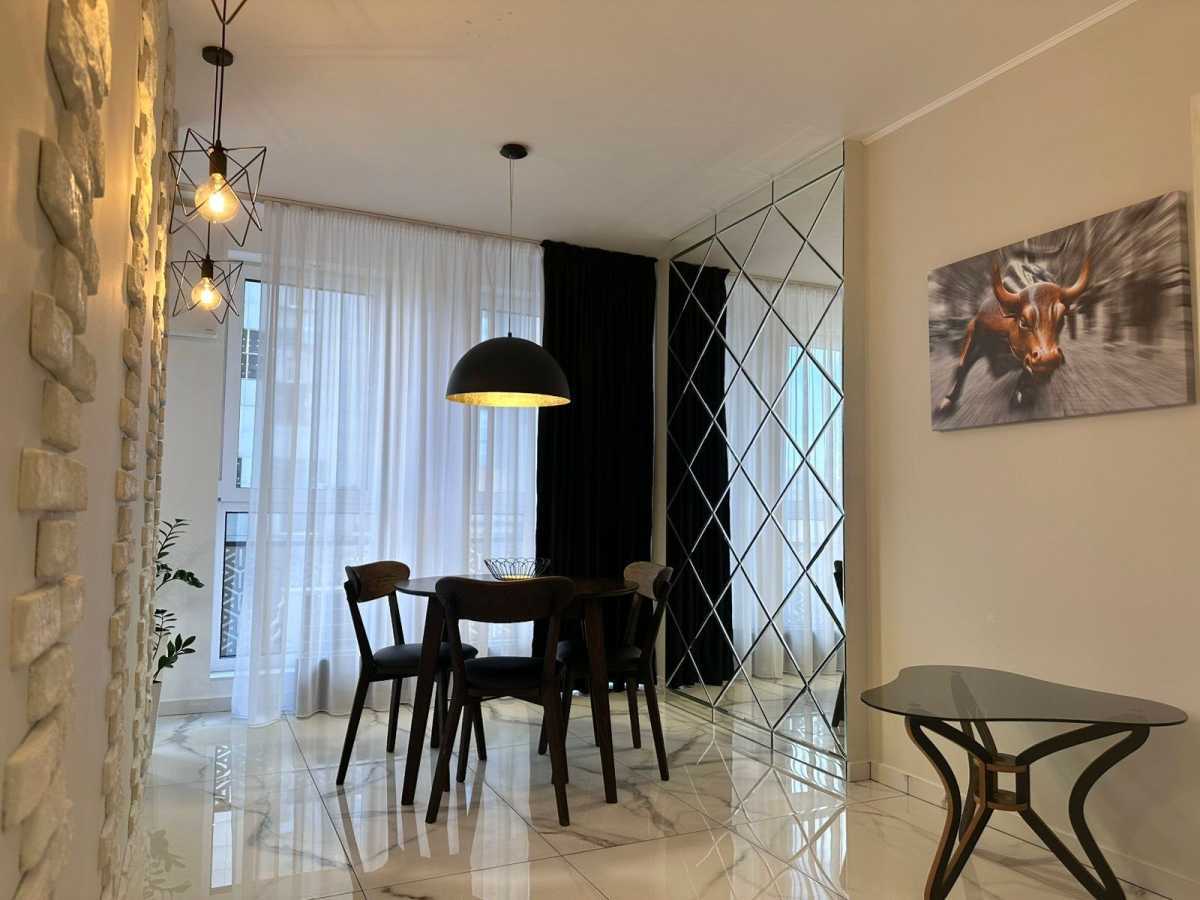 Аренда 1-комнатной квартиры 51 м², Владимира Антоновича ул., 74