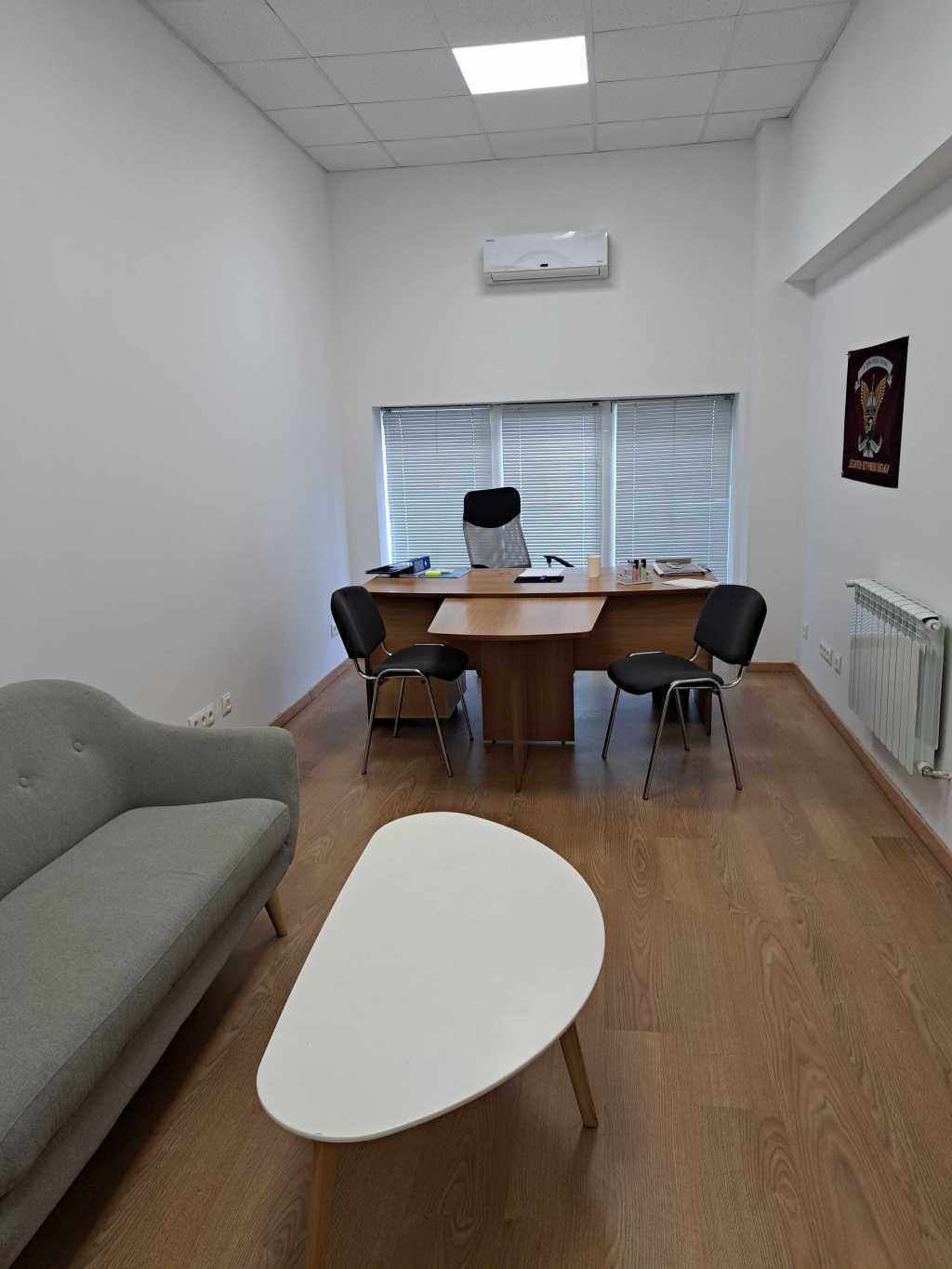 Оренда офісу 375 м², Євгена Сверстюка вул., 11