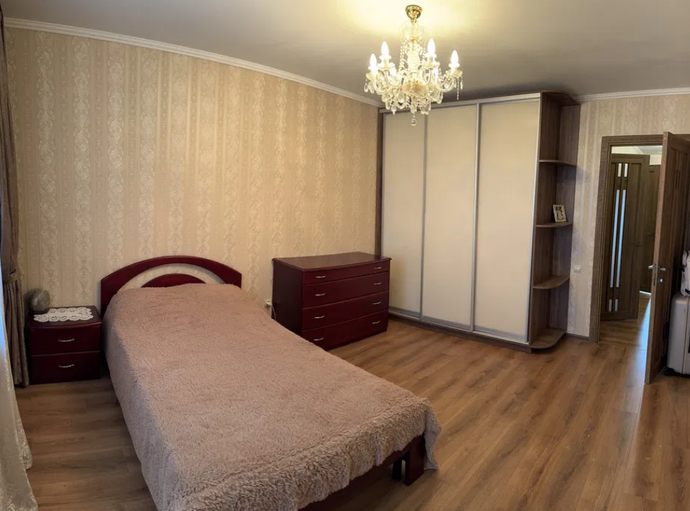 Продажа 2-комнатной квартиры 91 м², Малиновского Маршала ул.