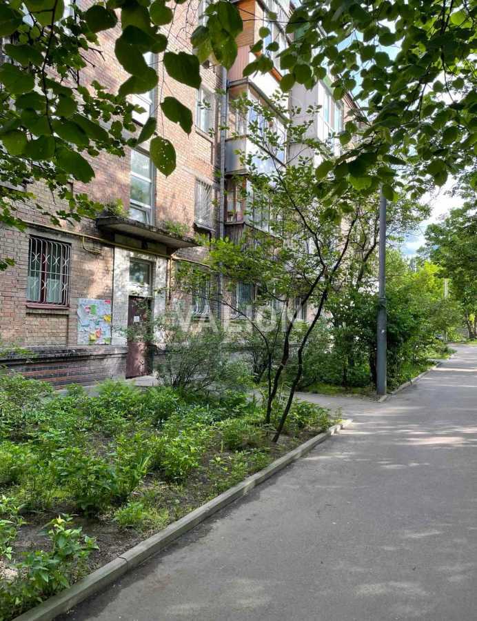 Продаж 4-кімнатної квартири 75 м², Тульчинська вул., 7