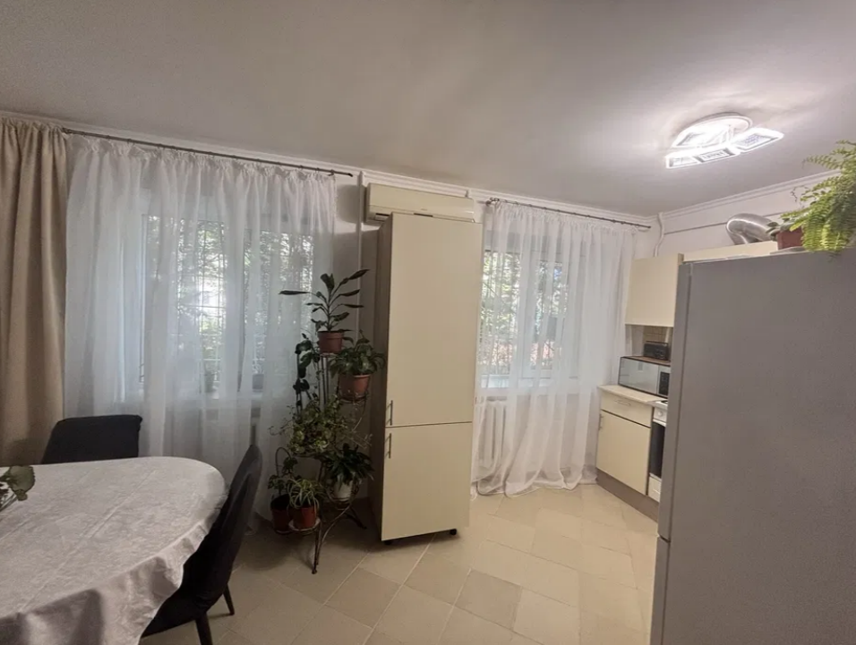 Продажа 2-комнатной квартиры 44 м², Радостная ул.