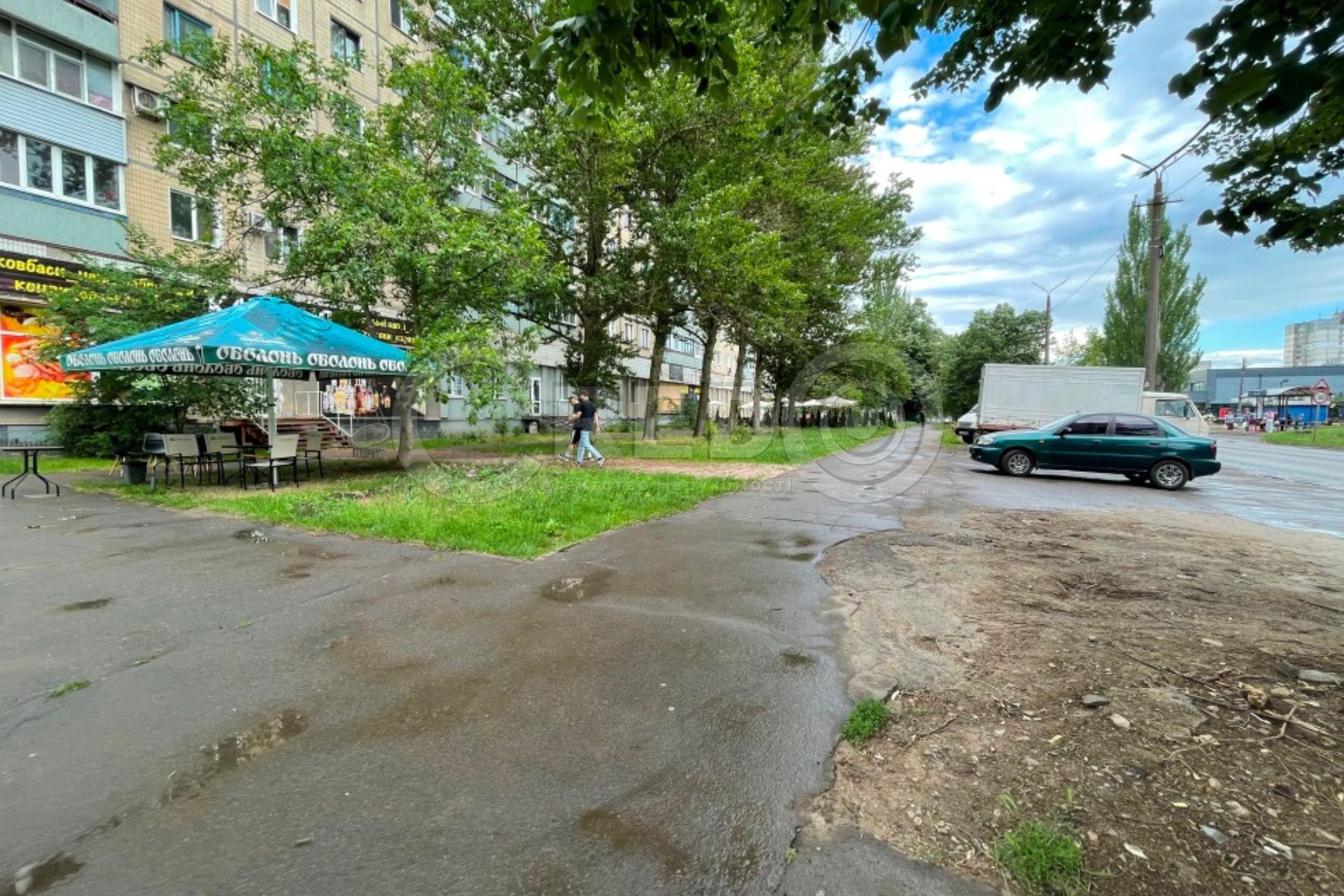 Продажа магазина 235.3 м², Недєліна