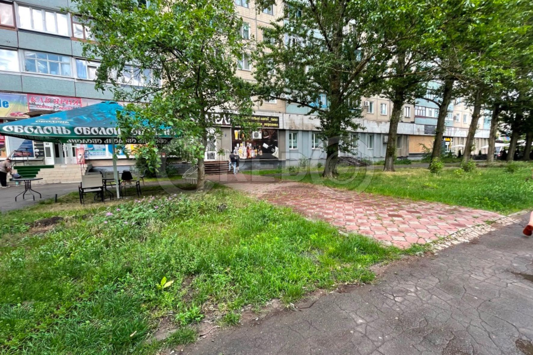 Продажа магазина 235.3 м², Недєліна