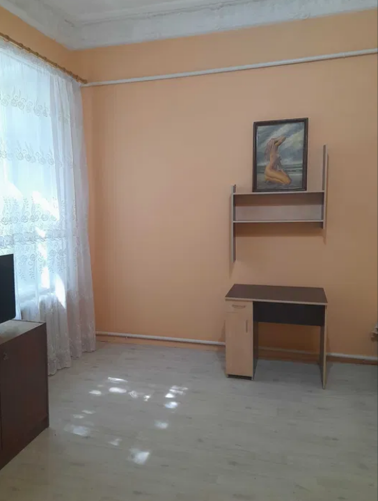 Продаж 1-кімнатної квартири 38 м², Разумовская вул.