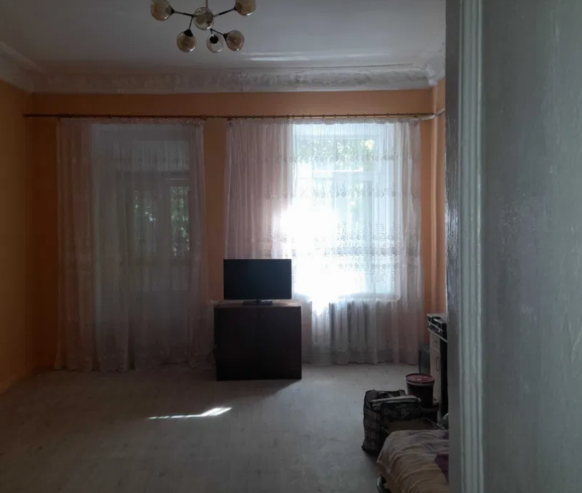 Продаж 1-кімнатної квартири 38 м², Разумовская вул.