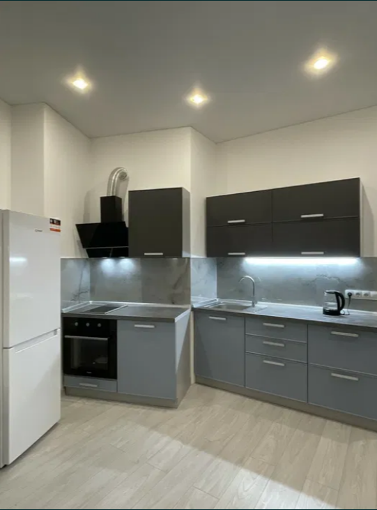 Продажа квартиры со свободной планировкой 35 м², Клубничный пер.