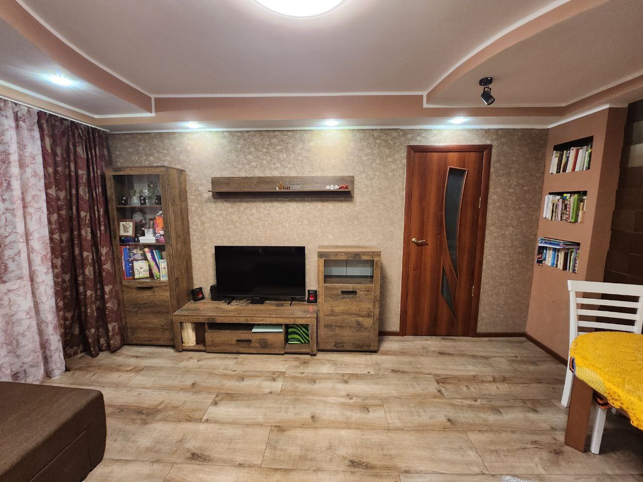 Оренда 2-кімнатної квартири 47 м², Будівельників вул., 9