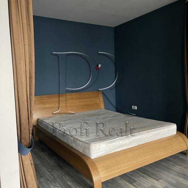 Продажа 1-комнатной квартиры 43 м², Жилянская ул., 118