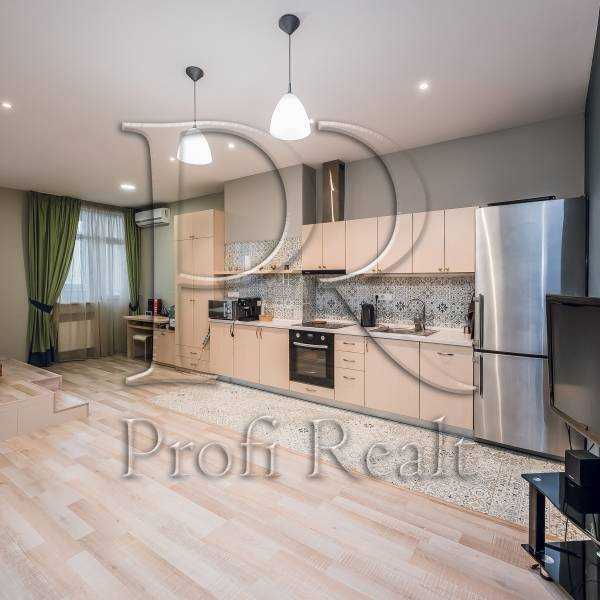 Продажа 1-комнатной квартиры 52 м², Жилянская ул., 118