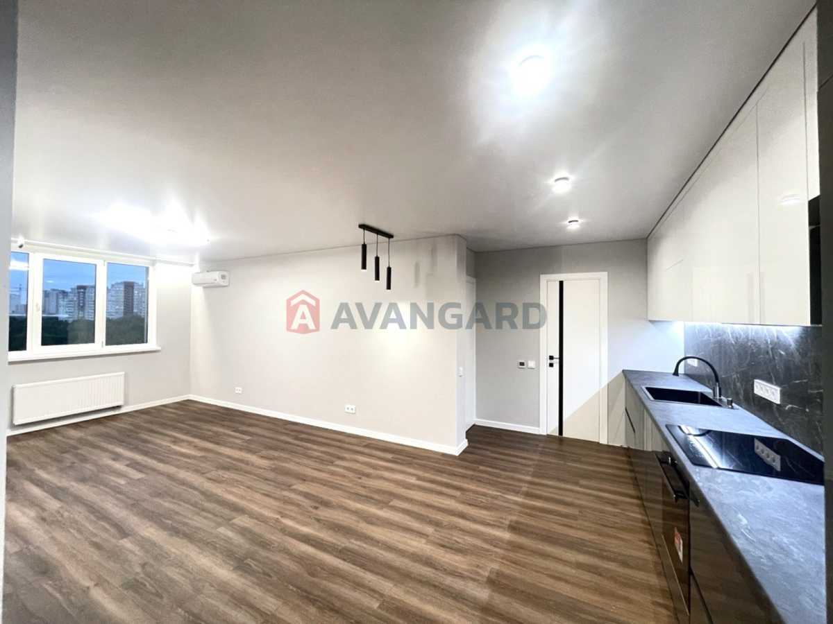 Продажа 2-комнатной квартиры 78 м², Михаила Максимовича ул., 32б