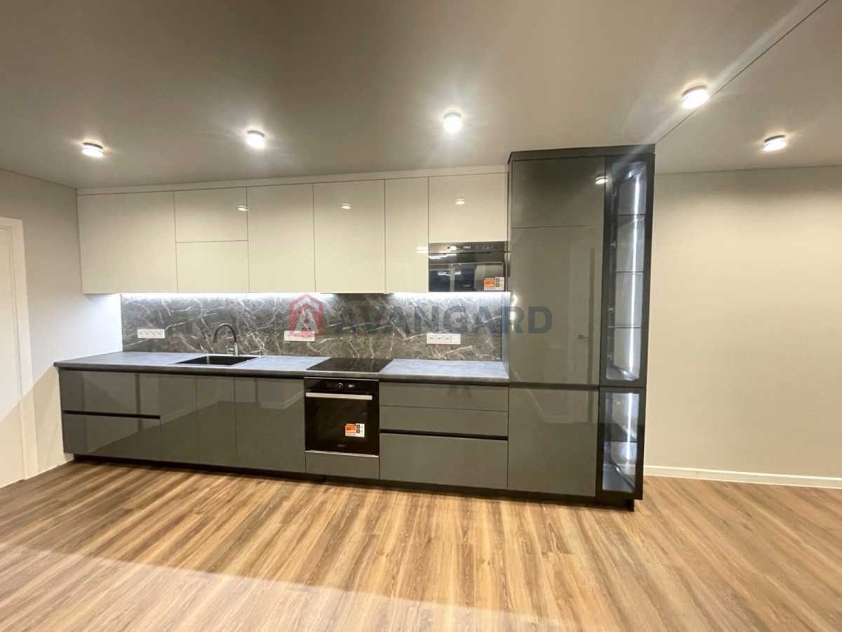 Продажа 2-комнатной квартиры 78 м², Михаила Максимовича ул., 32б