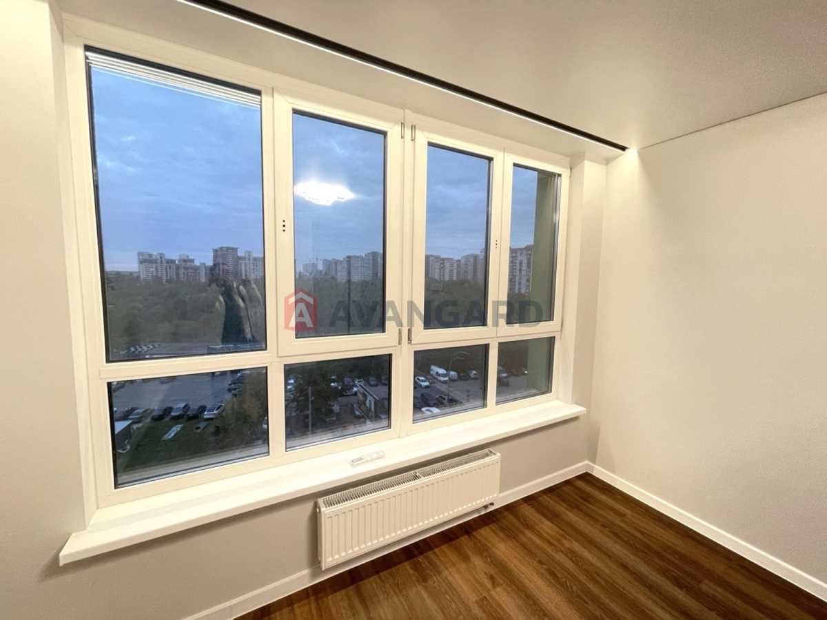 Продажа 2-комнатной квартиры 78 м², Михаила Максимовича ул., 32б