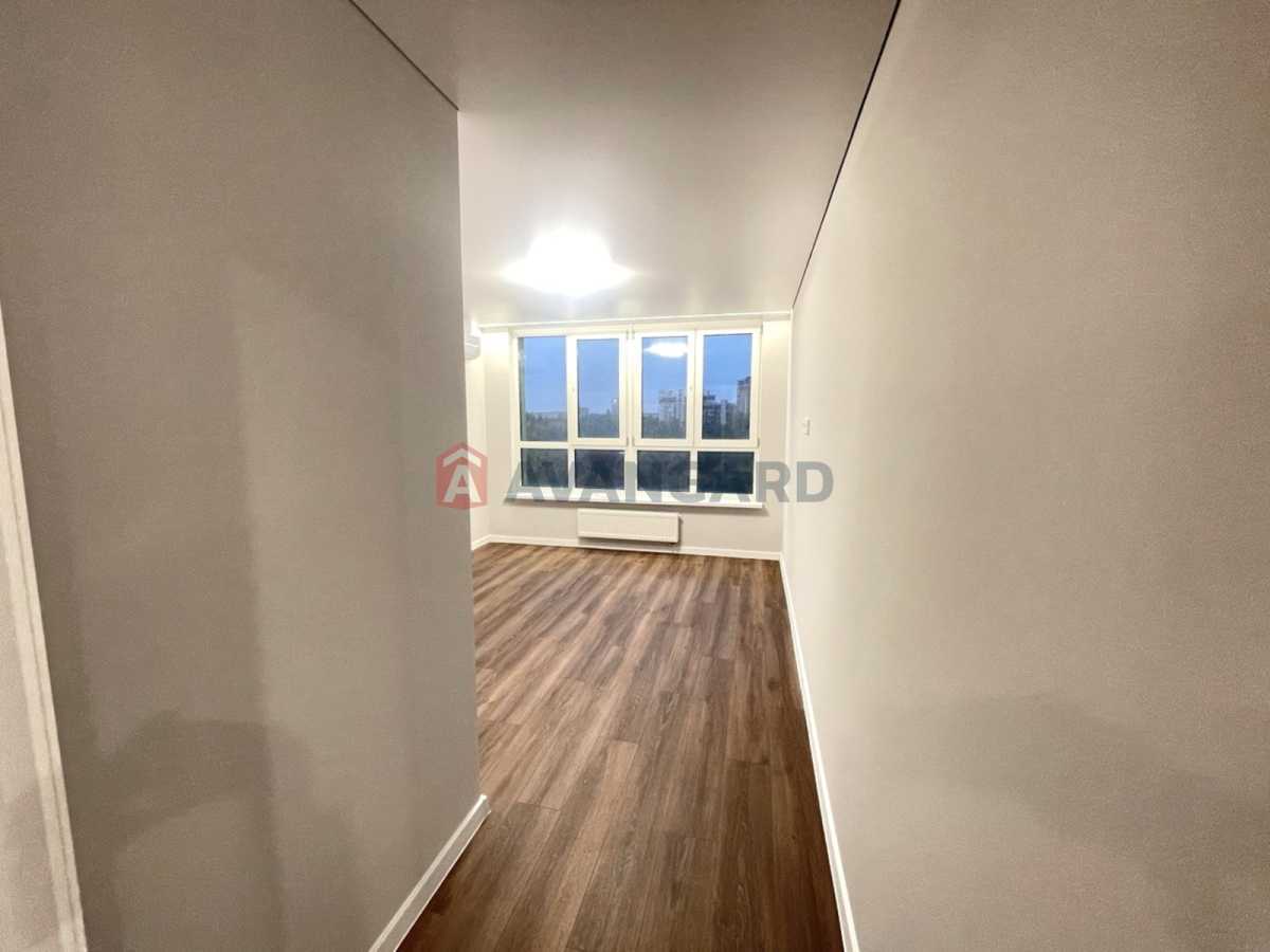 Продажа 2-комнатной квартиры 78 м², Михаила Максимовича ул., 32б