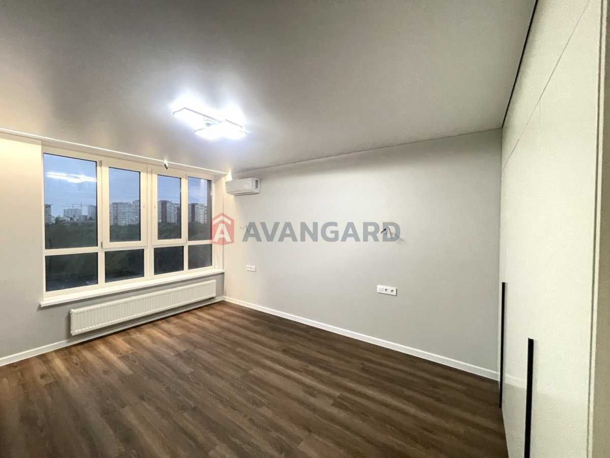 Продажа 2-комнатной квартиры 78 м², Михаила Максимовича ул., 32б