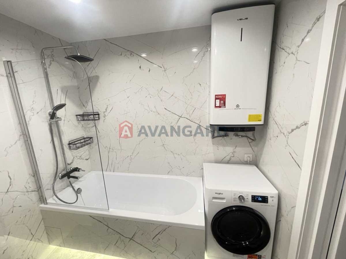 Продажа 2-комнатной квартиры 78 м², Михаила Максимовича ул., 32б