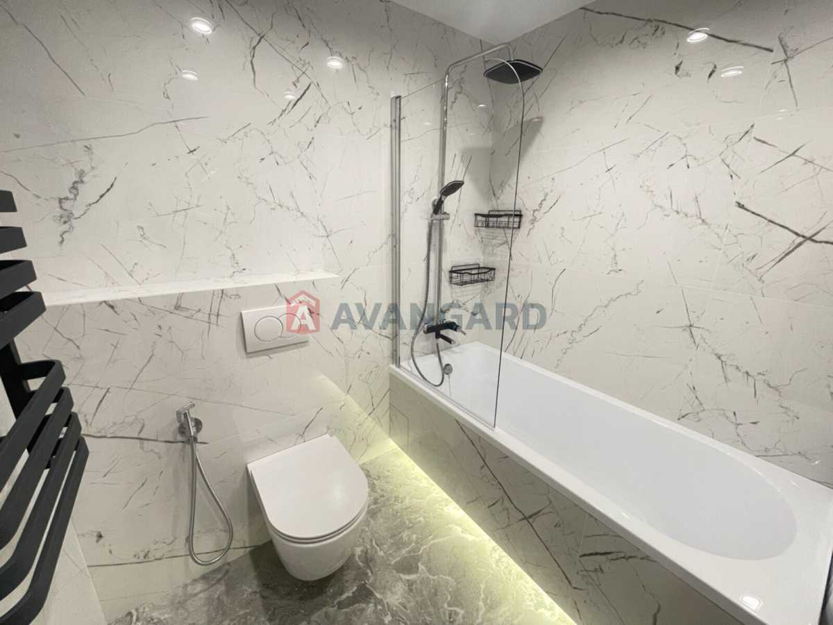 Продажа 2-комнатной квартиры 78 м², Михаила Максимовича ул., 32б