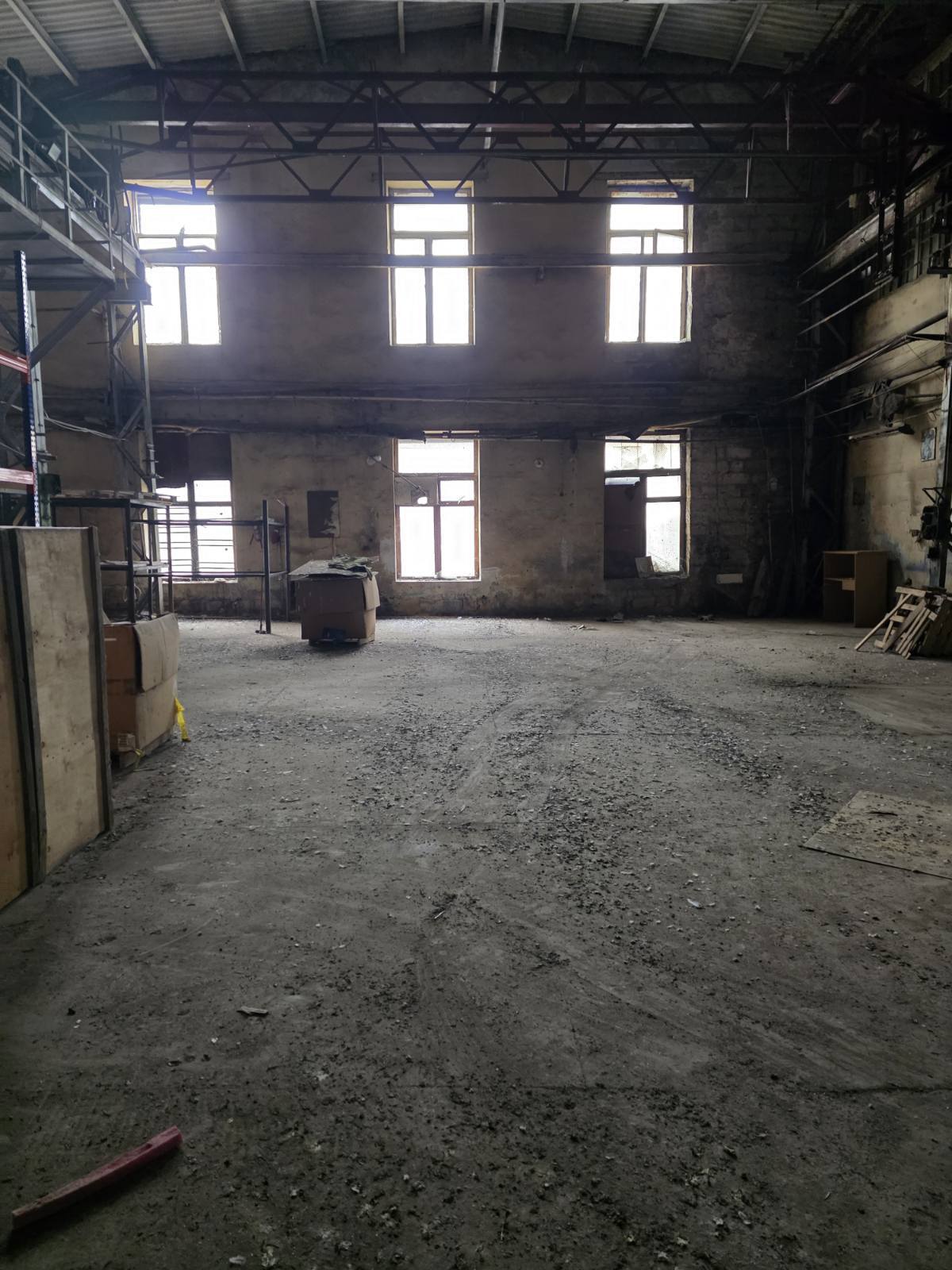 Аренда склада 1000 м², Комитетская ул.